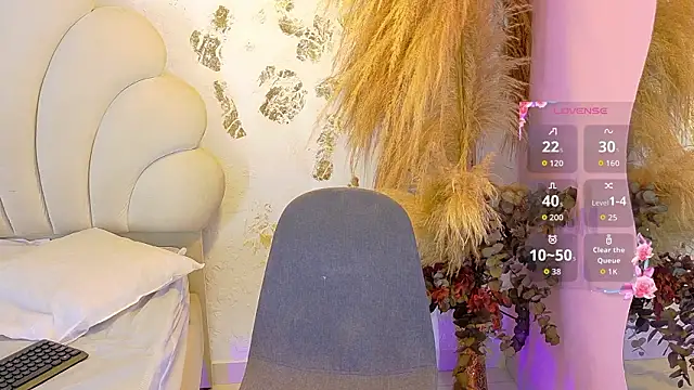 Snapshot of sabrina_lafaux_cr chatting on February 27, 2026, 7:47 pm sabrina lafaux cr online show from February 27, 2026, 7:47 pm