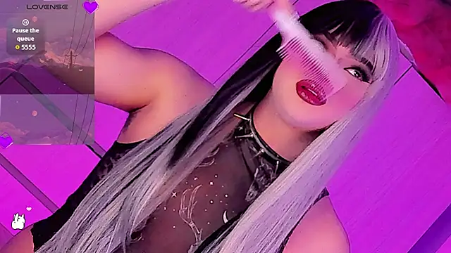 Danna xz online show from July 13, 2026, 7:05 pm