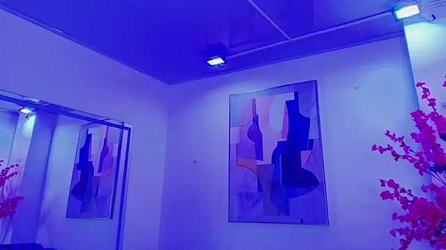 Chloe dolly online show from April 28, 2026, 11:48 am