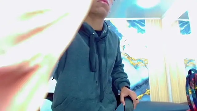 DaviidBuckx  online show from February 18, 2026, 2:07 am