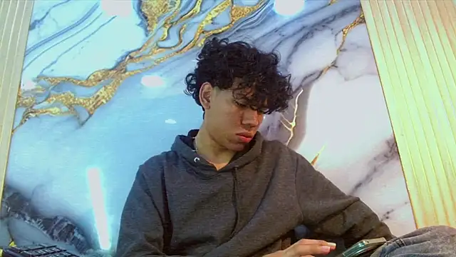 Snapshot of DaviidBuckx_ chatting on March 9, 2026, 2:04 am DaviidBuckx online show from March 9, 2026, 2:04 am