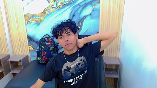 Snapshot of DaviidBuckx_ chatting on March 30, 2026, 2:23 am DaviidBuckx online show from March 30, 2026, 2:23 am