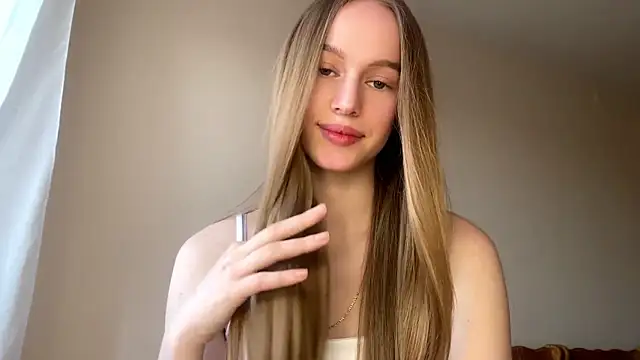 Snapshot of Viktoria_Vibes chatting on March 13, 2026, 3:07 pm Viktoria Vibes online show from March 13, 2026, 3:07 pm