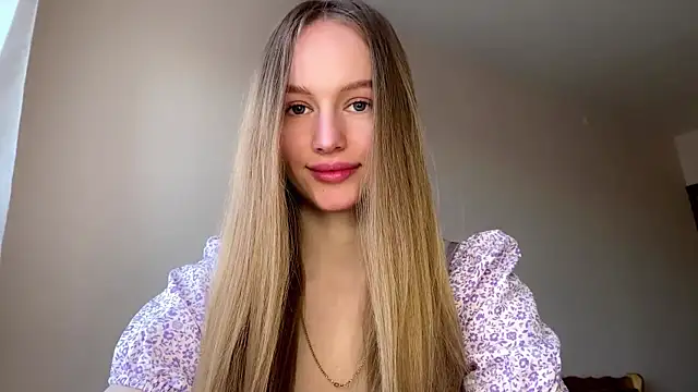 Snapshot of Viktoria_Vibes chatting on March 16, 2026, 3:05 pm Viktoria Vibes online show from March 16, 2026, 3:05 pm