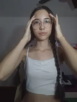 isaaabelaaa online show from March 2, 2026, 10:55 am