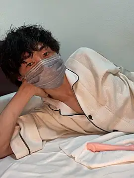 --ha-ru-- online show from April 5, 2026, 2:03 pm