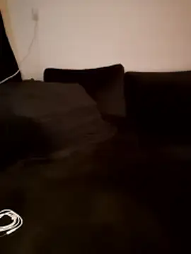 AkuManis online show from February 15, 2026, 8:38 pm