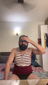 beerboy2222 online show from May 1, 2026, 8:02 pm