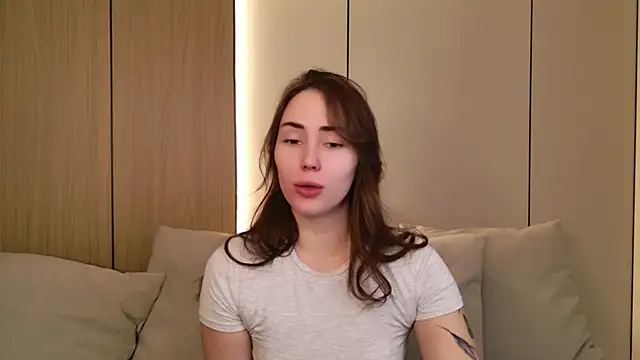 Arielle Vade online show from March 18, 2026, 5:32 am