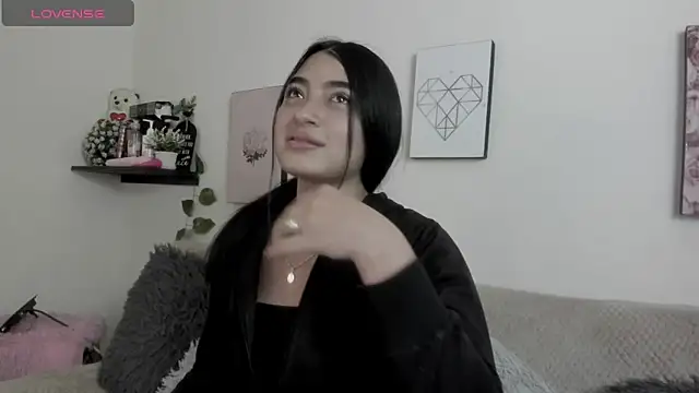 Alexaalove 1 online show from February 13, 2026, 7:43 pm