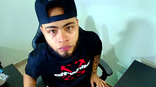 Xanderstone00 online show from March 7, 2026, 6:27 pm