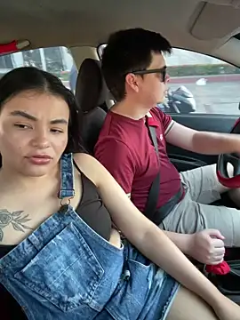 Violeta and Charlie online show from March 13, 2026, 6:47 pm