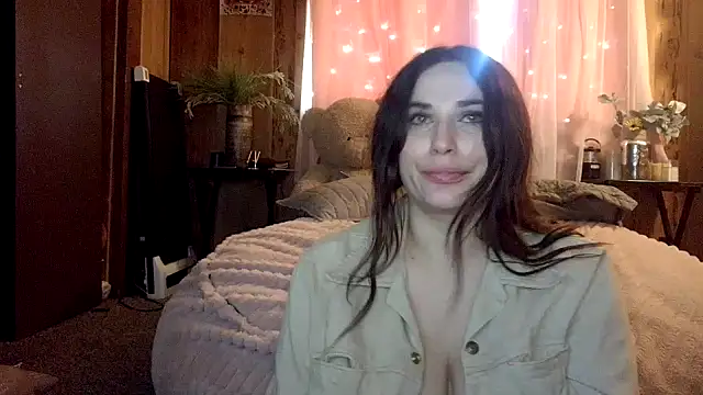 VelvetBrunetteXo online show from May 15, 2026, 6:59 pm