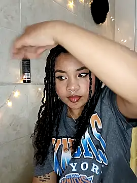 Snapshot of BrianaSweetxxx chatting on March 7, 2026, 3:14 am BrianaSweetxxx online show from March 7, 2026, 3:14 am