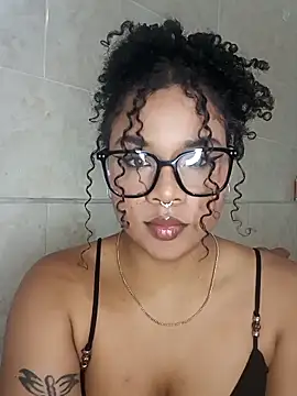 Snapshot of BrianaSweetxxx chatting on April 16, 2026, 3:51 am BrianaSweetxxx online show from April 16, 2026, 3:51 am