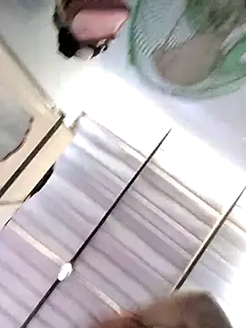 diablita48 online show from February 15, 2026, 4:14 pm