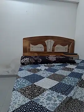 Snapshot of LIZANI_0 chatting on February 22, 2026, 3:29 am LIZANI 0 online show from February 22, 2026, 3:29 am