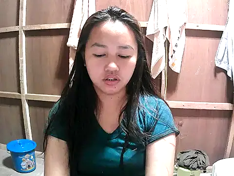 Snapshot of Cloudette_17 chatting on February 25, 2026, 9:19 am Cloudette 17 online show from February 25, 2026, 9:19 am