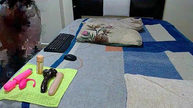 VeronaDimexx online show from March 15, 2026, 7:31 pm