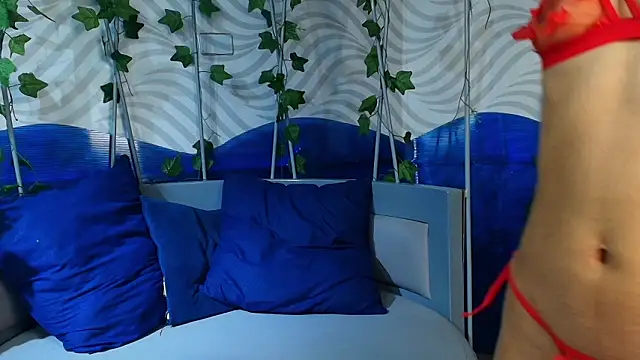 sophieBlair  online show from February 12, 2026, 7:31 pm