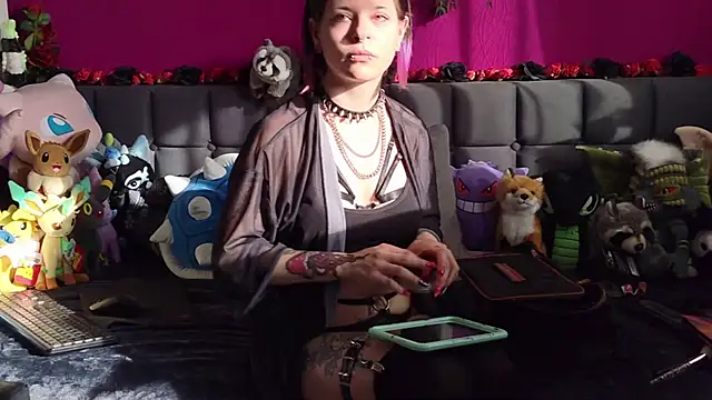 ViGothFox online show from May 10, 2026, 4:23 pm