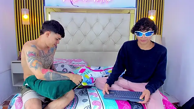 Adventurous Boys online show from March 30, 2026, 6:09 pm