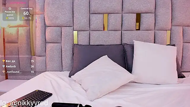 Snapshot of Nikky_Red_ chatting on February 20, 2026, 6:26 am Nikky Red online show from February 20, 2026, 6:26 am