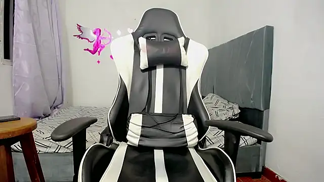 Tuporia6272 online show from March 2, 2026, 6:14 am