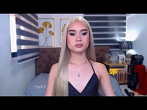 JuicyCockThea online show from April 8, 2026, 2:22 am