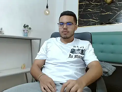 Trevor Ash online show from February 13, 2026, 3:24 am