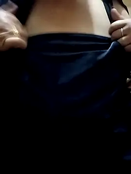 Snapshot of Simran_008 chatting on February 12, 2026, 4:35 pm Simran 008 online show from February 12, 2026, 4:35 pm