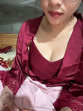 Snapshot of AYW-217 chatting on February 21, 2026, 2:51 pm AYW-217 online show from February 21, 2026, 2:51 pm