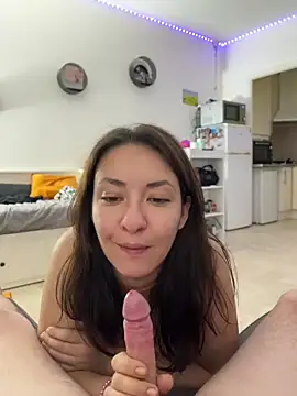 DeN strip online show from May 29, 2026, 9:24 pm