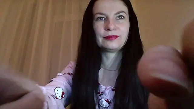 Clover Shine online show from February 17, 2026, 6:47 pm