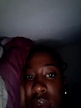 xixi080 online show from February 18, 2026, 8:05 pm