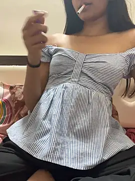 Cute-Nikki69 online show from February 17, 2026, 11:11 pm