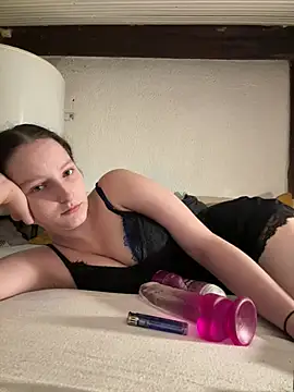 Mis-Elisa96 online show from July 17, 2026, 9:08 pm