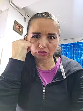 Alexamontiel  online show from February 24, 2026, 6:50 pm