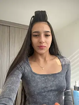 Snapshot of DannyCr_1 chatting on February 11, 2026, 9:20 pm DannyCr 1 online show from February 11, 2026, 9:20 pm