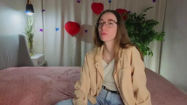 Snapshot of BuenaKaawa chatting on February 14, 2026, 1:02 am BuenaKaawa online show from February 14, 2026, 1:02 am