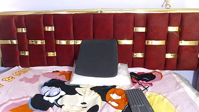  angela45cute online show from March 2, 2026, 3:41 am