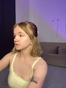 StellaBunny online show from May 28, 2026, 11:07 am