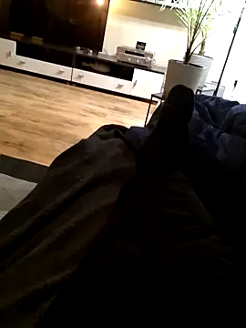 Snapshot of Demik71 chatting on February 11, 2026, 7:19 pm Demik71 online show from February 11, 2026, 7:19 pm