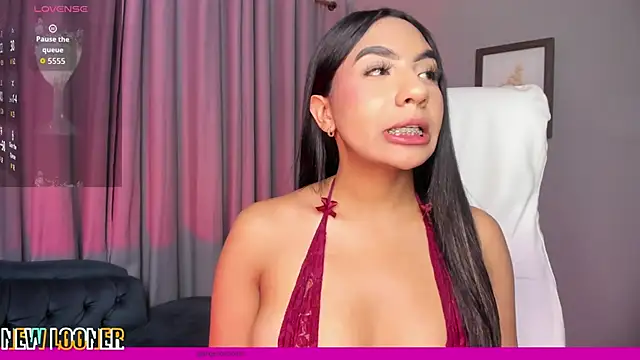 Snapshot of Lola_12_ chatting on June 4, 2026, 7:09 pm Lola 12 online show from June 4, 2026, 7:09 pm