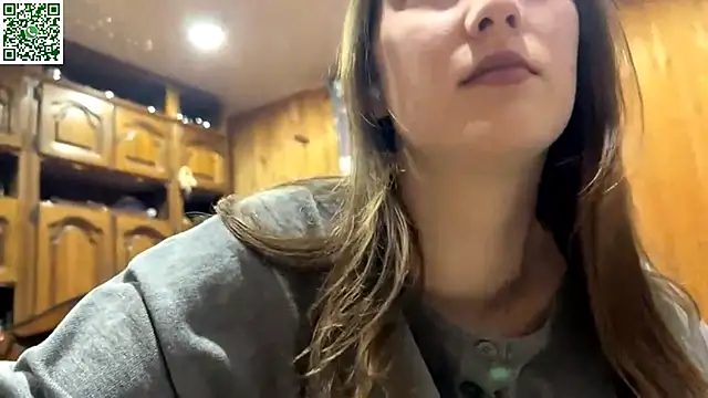 VickieKush online show from April 22, 2026, 4:04 am