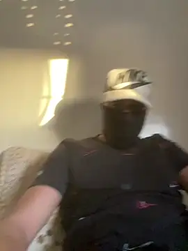 casaouisexy online show from April 17, 2026, 6:44 pm