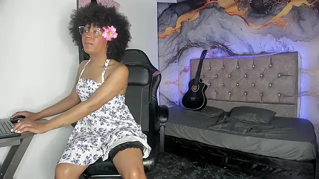 Snapshot of CataleyaMoon_ chatting on May 2, 2026, 7:19 pm CataleyaMoon online show from May 2, 2026, 7:19 pm