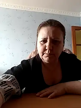 Snapshot of LockyCharm111 chatting on February 11, 2026, 9:25 am LockyCharm111 online show from February 11, 2026, 9:25 am