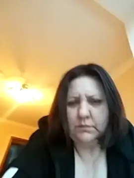 Snapshot of LockyCharm111 chatting on February 26, 2026, 3:44 pm LockyCharm111 online show from February 26, 2026, 3:44 pm