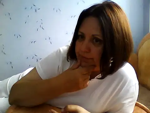 Snapshot of LockyCharm111 chatting on July 22, 2026, 5:10 am LockyCharm111 online show from July 22, 2026, 5:10 am
